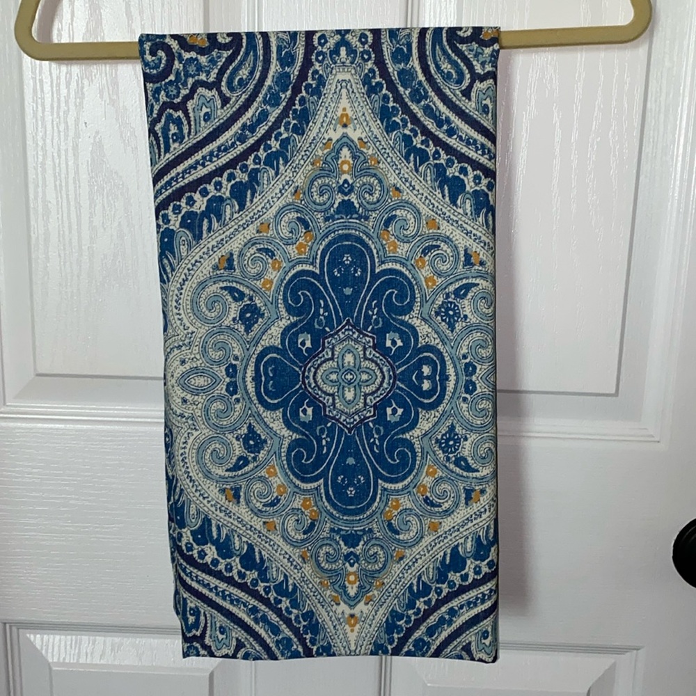 Pottery Barn Blue and White Paisley Shower Curtain Panel with Gold Accents